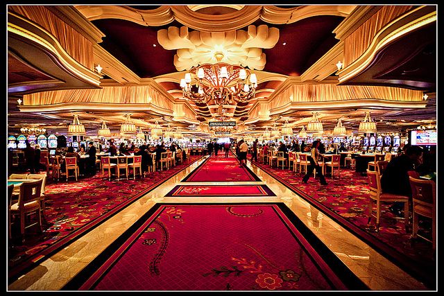 Mobile Casino آن لائن کیسینو میں اصل گیمز